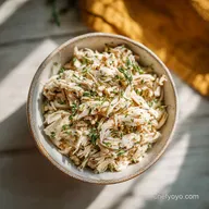 Shredded Chicken Recipe with Garlic and Herbs for 4 Servings